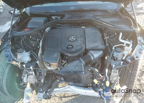 2025 Mercedes-Benz Glc 300 4Matic Suv z USA, uszkodzony, nr VIN W1NKM4HB0SU083377